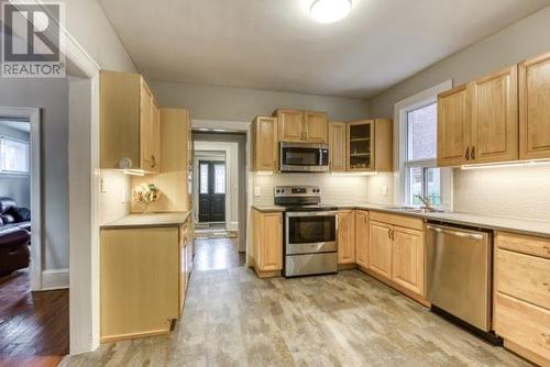 252 College Street, Sudbury, ON - Indoor Photo Showing Kitchen