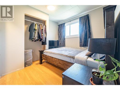 624 Sydney Avenue, Kamloops, BC - Indoor Photo Showing Bedroom