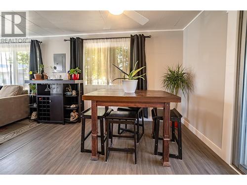 624 Sydney Avenue, Kamloops, BC - Indoor Photo Showing Dining Room