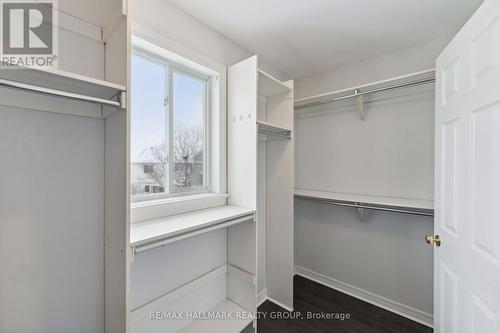 115 Kittiwake Drive S, Ottawa, ON - Indoor With Storage