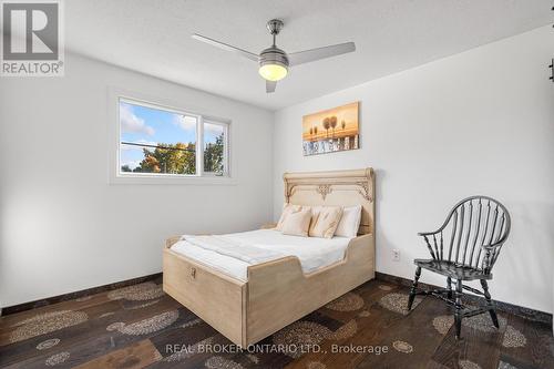 6233 Perth Street, Ottawa, ON - Indoor Photo Showing Bedroom