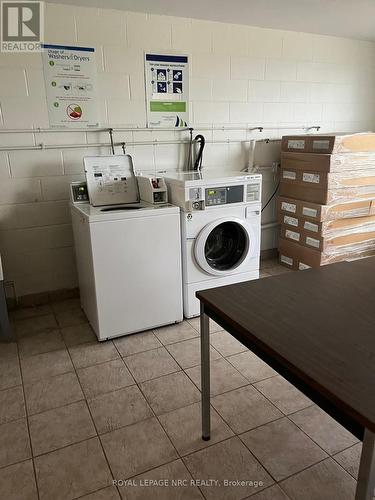 101 - 242 Oakdale Avenue, St. Catharines (456 - Oakdale), ON - Indoor Photo Showing Laundry Room