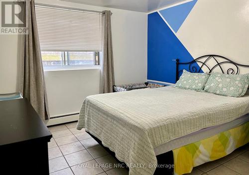 101 - 242 Oakdale Avenue, St. Catharines (456 - Oakdale), ON - Indoor Photo Showing Bedroom