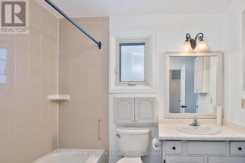 26 Demille Street, Stratford, ON - Indoor Photo Showing Bathroom