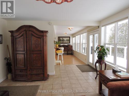 211 Point Road, Grey Highlands, ON - Indoor Photo Showing Other Room