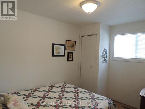 211 Point Road, Grey Highlands, ON - Indoor Photo Showing Bedroom