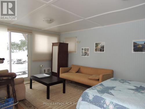 211 Point Road, Grey Highlands, ON - Indoor Photo Showing Bedroom