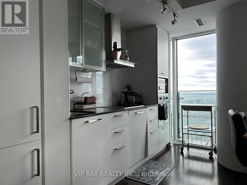 4308 - 14 York Street, Toronto, ON - Indoor Photo Showing Kitchen