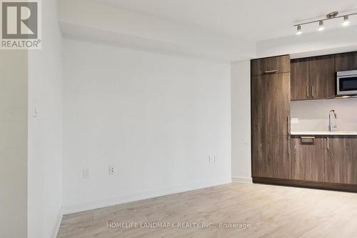 301W - 27 Bathurst Street, Toronto, ON - Indoor