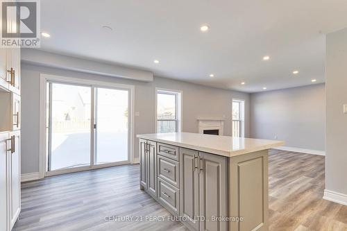 1152 Ashcroft Court, Oshawa, ON - Indoor Photo Showing Kitchen