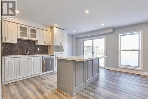 1152 Ashcroft Court, Oshawa, ON - Indoor Photo Showing Kitchen