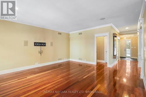 55 Highland Avenue, St. Catharines (457 - Old Glenridge), ON - Indoor Photo Showing Other Room