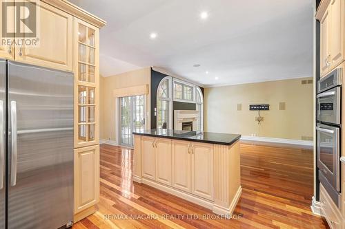 55 Highland Avenue, St. Catharines (457 - Old Glenridge), ON - Indoor Photo Showing Kitchen