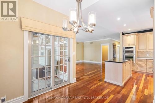 55 Highland Avenue, St. Catharines (457 - Old Glenridge), ON - Indoor Photo Showing Kitchen