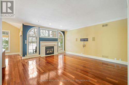 55 Highland Avenue, St. Catharines (457 - Old Glenridge), ON - Indoor Photo Showing Living Room With Fireplace