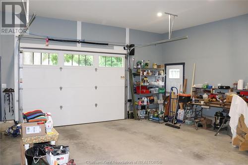 7 Marsh Street, Ridgetown, ON - Indoor Photo Showing Garage