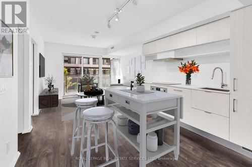 704 - 5 Soudan Avenue, Toronto, ON - Indoor Photo Showing Dining Room