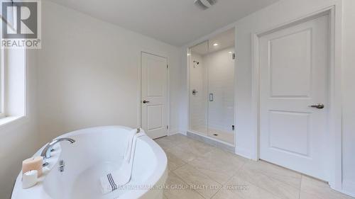 125 Silk Twist Drive, East Gwillimbury, ON - Indoor Photo Showing Bathroom