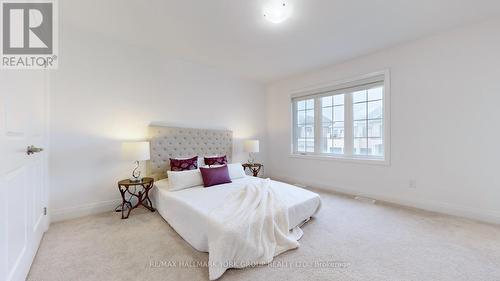 125 Silk Twist Drive, East Gwillimbury, ON - Indoor Photo Showing Bedroom