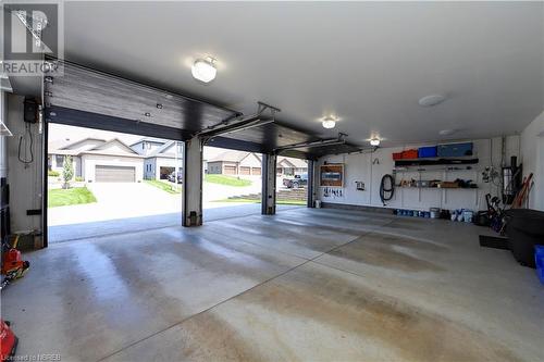 5 Zephyr Heights, North Bay, ON - Indoor Photo Showing Garage