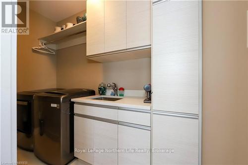 5 Zephyr Heights, North Bay (Airport), ON - Indoor Photo Showing Laundry Room