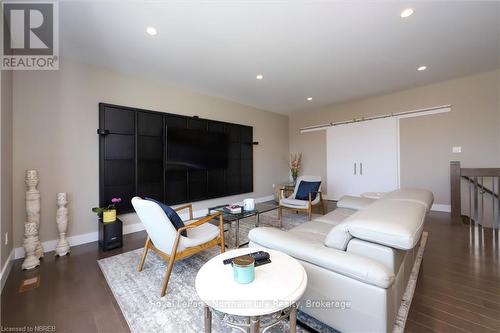 5 Zephyr Heights, North Bay (Airport), ON - Indoor Photo Showing Living Room