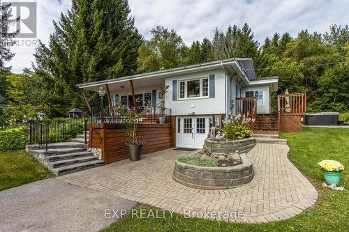 304 Champlain Road, Penetanguishene, ON - Outdoor With Deck Patio Veranda