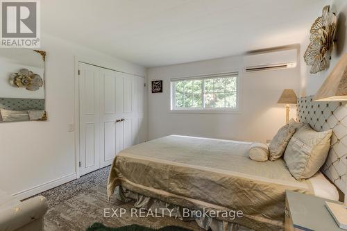 304 Champlain Road, Penetanguishene, ON - Indoor Photo Showing Bedroom