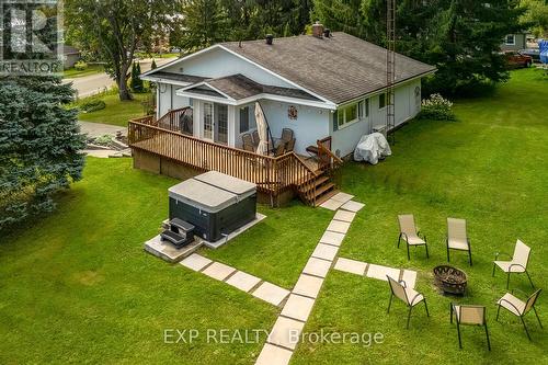 304 Champlain Road, Penetanguishene, ON - Outdoor With Deck Patio Veranda