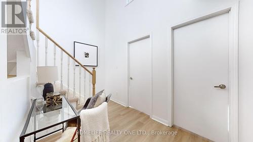 1019 - 18 Laidlaw Street, Toronto, ON - Indoor Photo Showing Other Room