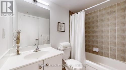 1019 - 18 Laidlaw Street, Toronto, ON - Indoor Photo Showing Bathroom