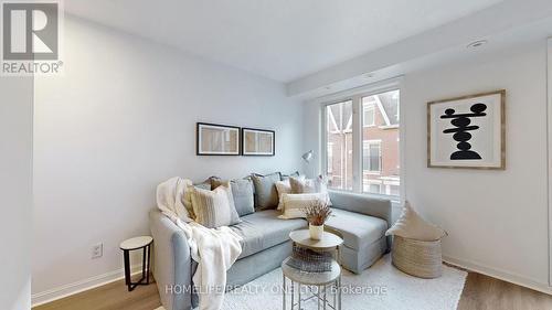 1019 - 18 Laidlaw Street, Toronto, ON - Indoor Photo Showing Living Room