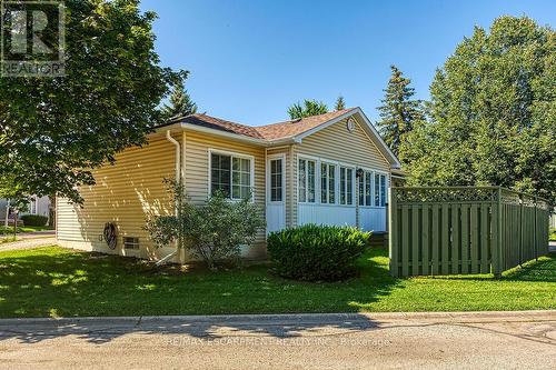 376 Silverbirch Boulevard, Hamilton, ON - Outdoor