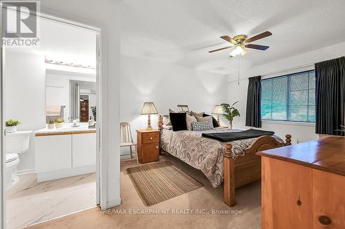 376 Silverbirch Boulevard, Hamilton, ON - Indoor Photo Showing Bedroom