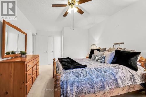 376 Silverbirch Boulevard, Hamilton, ON - Indoor Photo Showing Bedroom