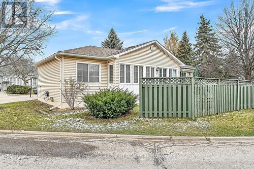 376 Silverbirch Boulevard, Hamilton, ON - Outdoor