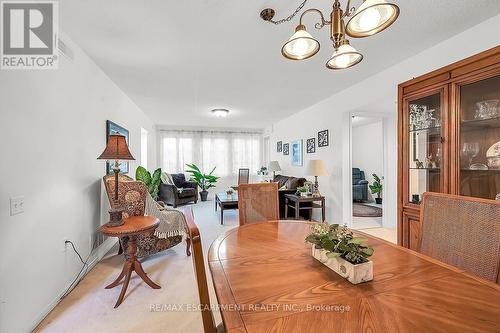 376 Silverbirch Boulevard, Hamilton, ON - Indoor Photo Showing Dining Room