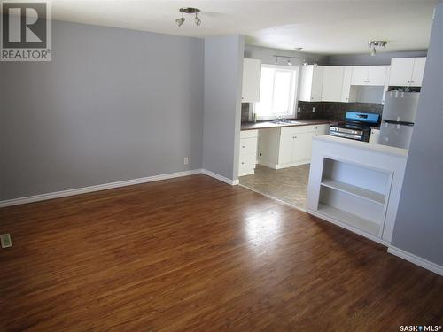 810 Robinson Street, Regina, SK - Indoor Photo Showing Kitchen