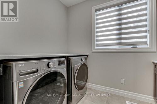 123 Foxborough Place, Thames Centre (Thorndale), ON - Indoor Photo Showing Laundry Room