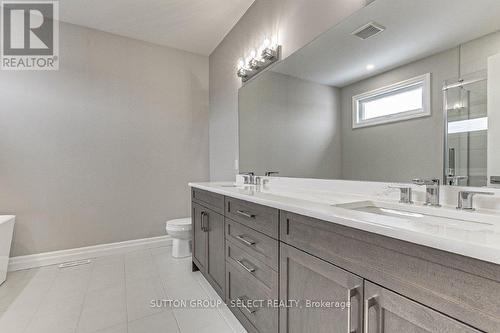 MASTER ensuite - 123 Foxborough Place, Thames Centre (Thorndale), ON - Indoor Photo Showing Bathroom