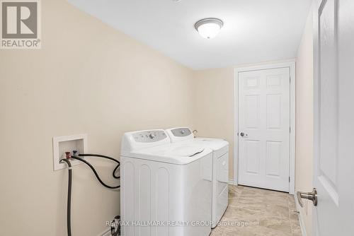 627 Bluegill Avenue, Ottawa, ON - Indoor Photo Showing Laundry Room