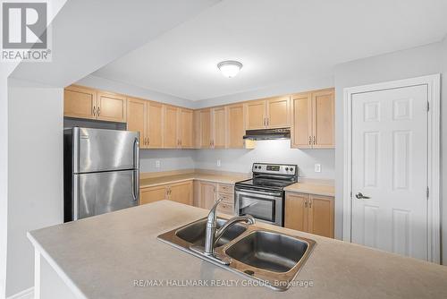 627 Bluegill Avenue, Ottawa, ON - Indoor Photo Showing Kitchen With Double Sink