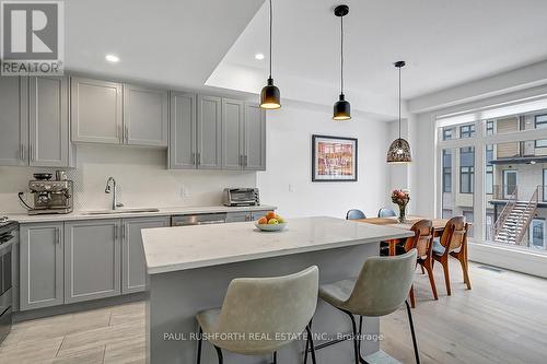 319 Foliage Private, Ottawa, ON - Indoor Photo Showing Kitchen With Upgraded Kitchen