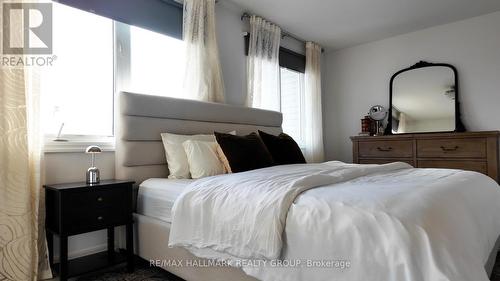 147 Hawkshaw Crescent, Ottawa, ON - Indoor Photo Showing Bedroom