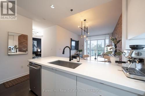 623 - 88 Colgate Avenue, Toronto (South Riverdale), ON - Indoor Photo Showing Kitchen