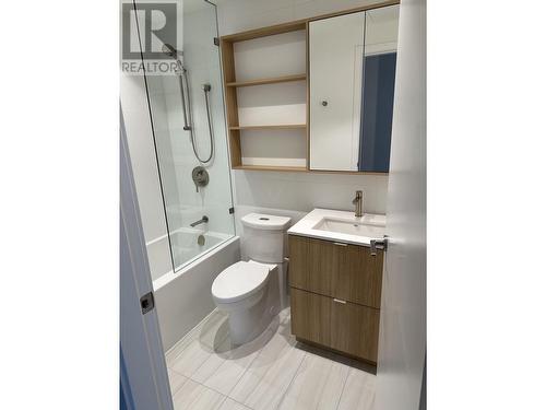 170X 505 Nelson Street, Coquitlam, BC - Indoor Photo Showing Bathroom