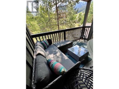 2060 Summit Drive Unit# 313, Panorama, BC - Outdoor