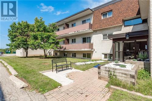 101 - 53 Conroy Crescent, Guelph (College), ON - Outdoor