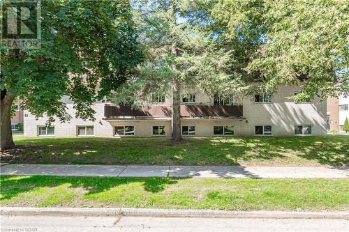 101 - 53 Conroy Crescent, Guelph (College), ON - Outdoor