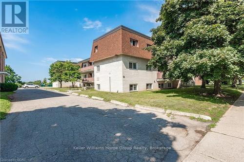 101 - 53 Conroy Crescent, Guelph (College), ON - Outdoor